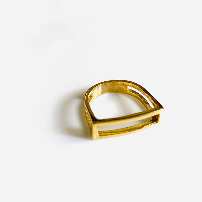 Clarissa-Simple-Brass-Ring.jpg